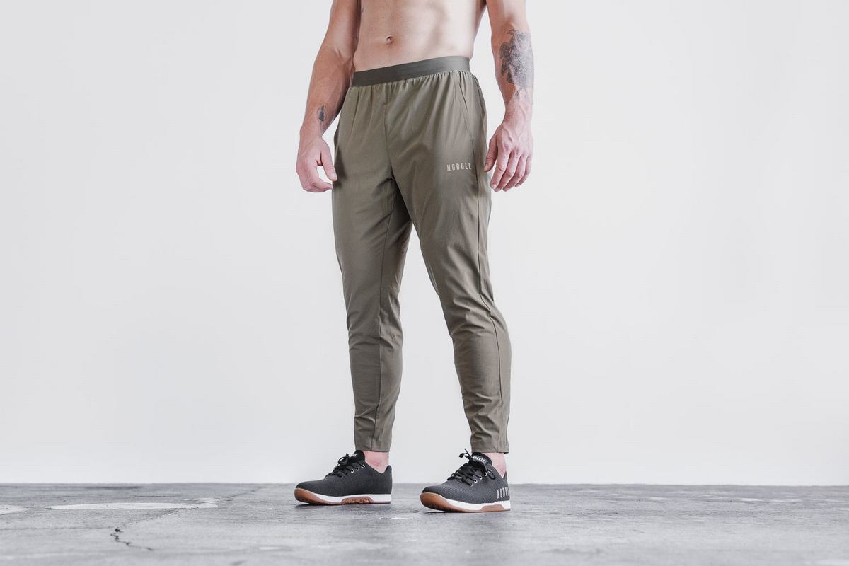 Nobull Lightweight Woven Men\'s Joggers Green | Australia (TV6182)